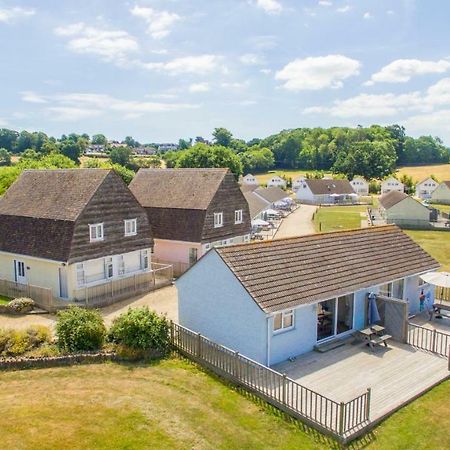 Seaview Holidays - Salterns Village Bagian luar foto